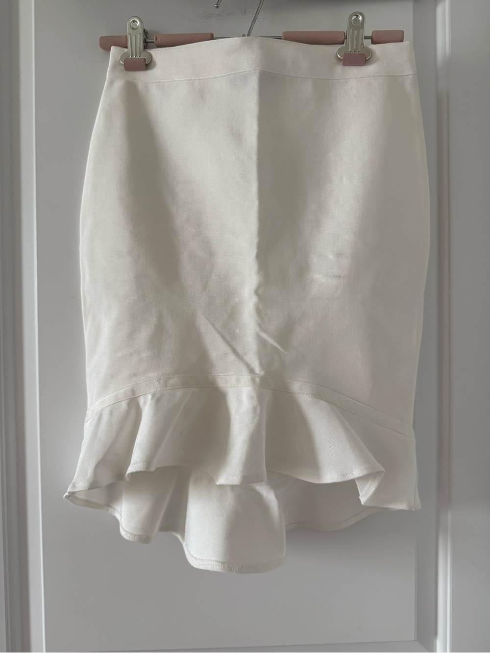 White Bandage Ruffle-Hem Pencil Skirt